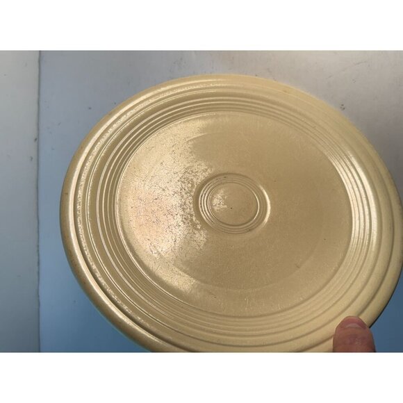 Vintage Fiesta Ware HLC Ivory Cream Plate 9 1/2" READ LOTS OF WEAR - Picture 7 of 11